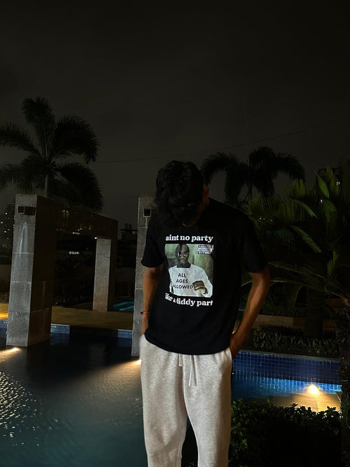 the signature diddy tee